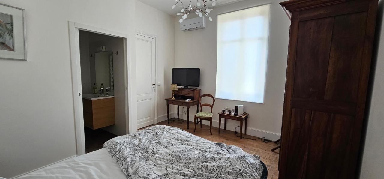 Chez Mag Bed & Breakfast Либорн Екстериор снимка